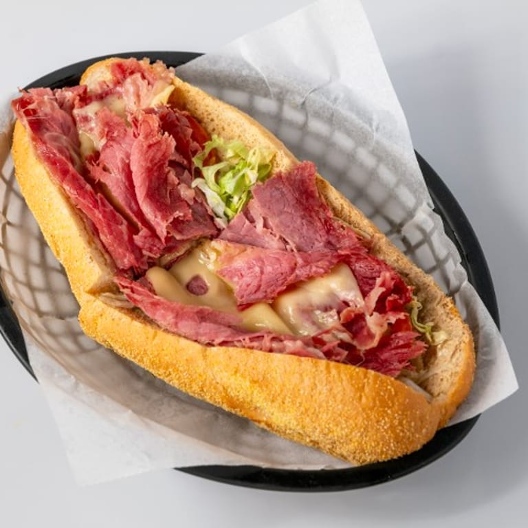 Corned Beef Sandwich Delight